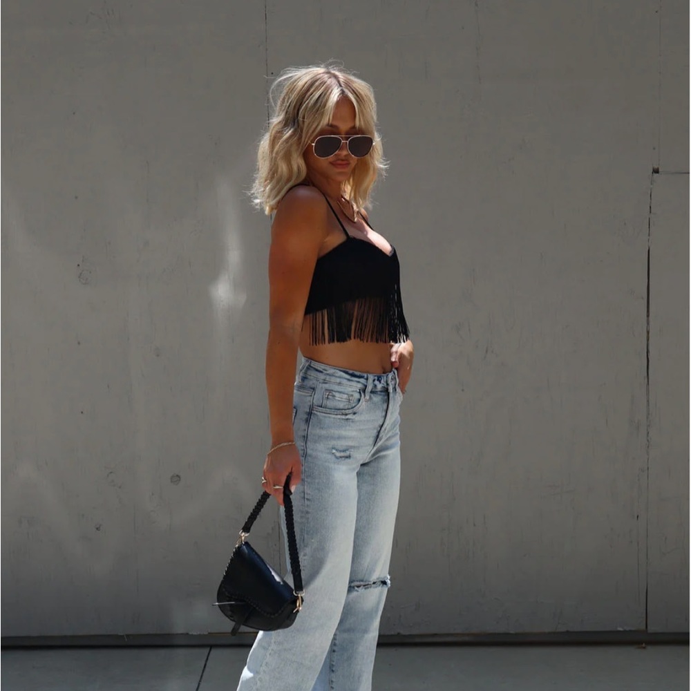 Black crop top!